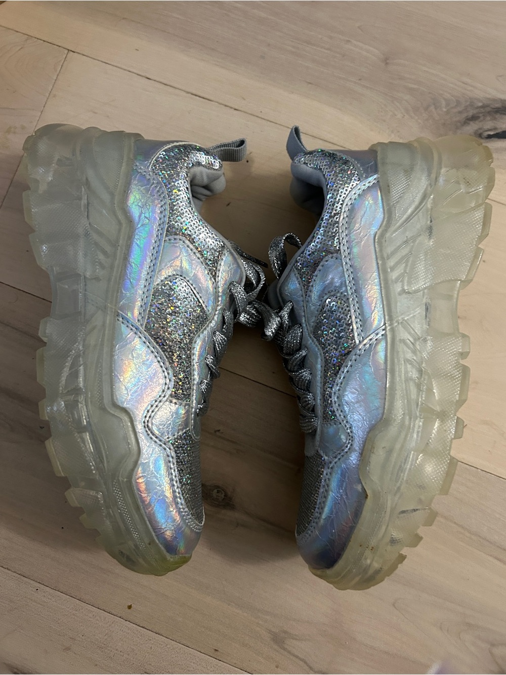 Lucky Step Iridescent Sequin Silver Low Platform Sneakers Size 6 - Picture 6 of 13